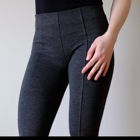 ARITZIA Talula Tailored Dress Legging - Picture 12 of 14